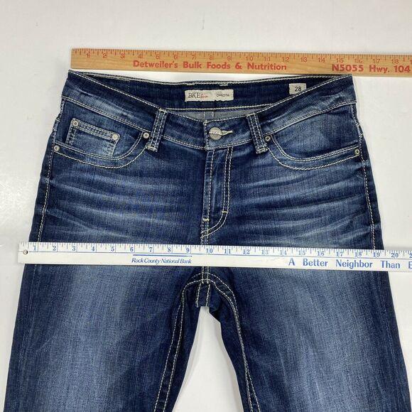 BKE Straight Crop Jeans 28 Dakota Midrise Denim Blue Cropped Dark EUC - Picture 3 of 11